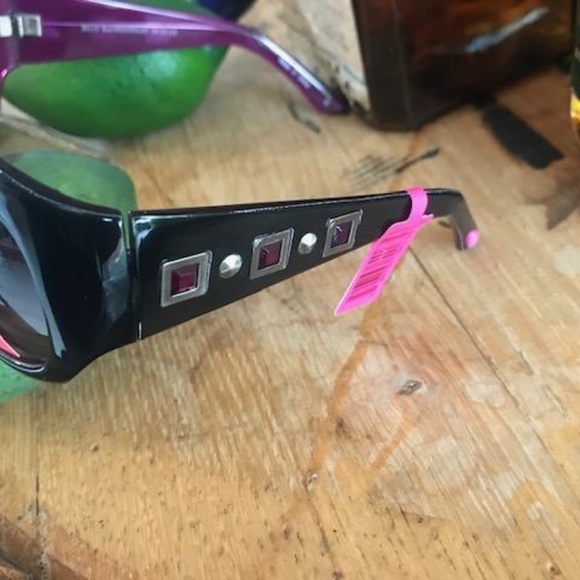 BETSEY JOHNSON Violet Rhinestone UV Sunglasses 26 main image 8